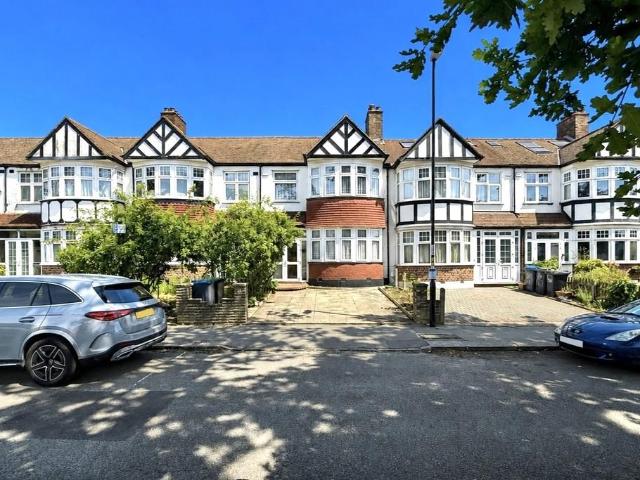 House for sale in London Borough of Croydon, South Norwood