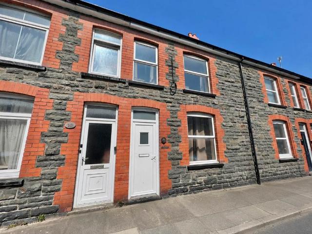 House for sale in Waun Fawr, Wales