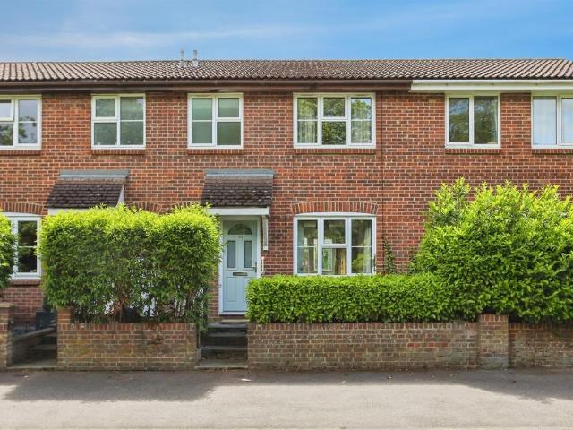 House for sale in Sandown Park, Kent