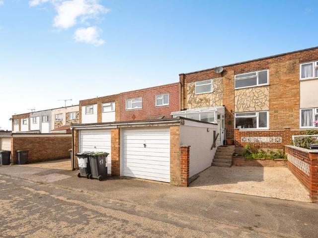 House for sale in Spring Vale, Hampshire