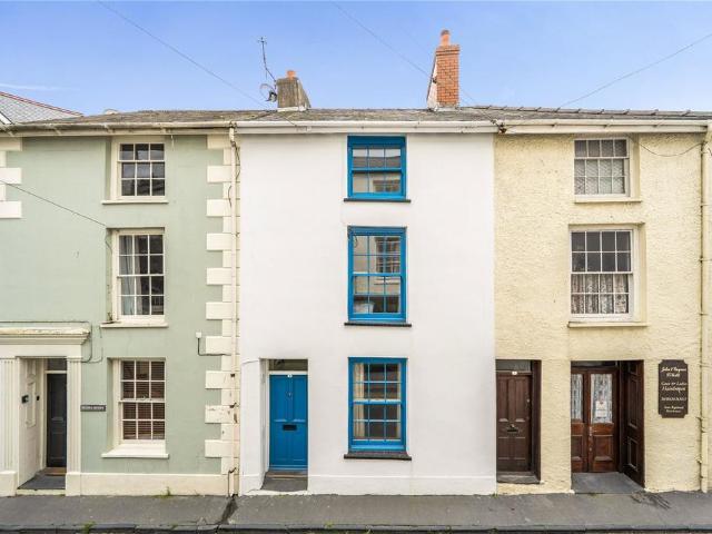 House for sale in Aberdyfi, Wales