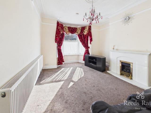House for sale in Osgathorpe, South Yorkshire