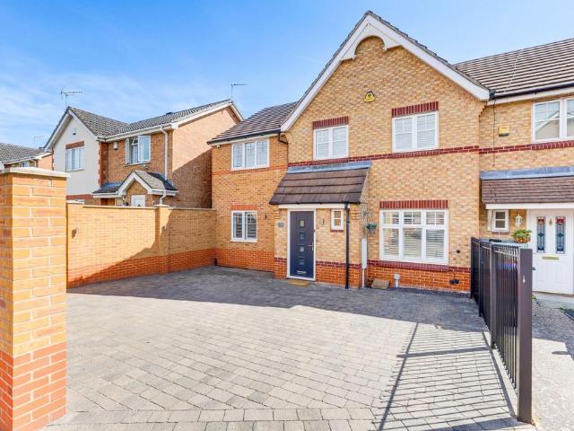 House for sale in Farleys, Hucknall