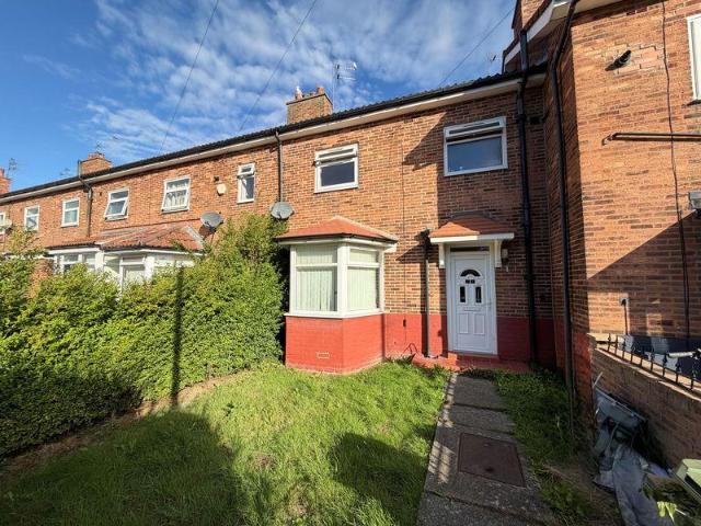 House for sale in Rossmore, Cheshire