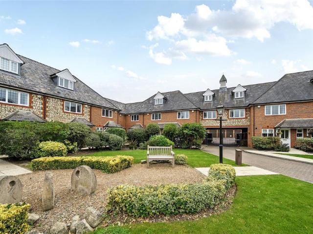 House for sale in Upper Elmers End, Greater London