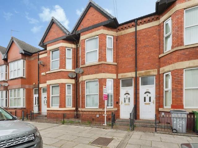 House for sale in Claughton, Birkenhead