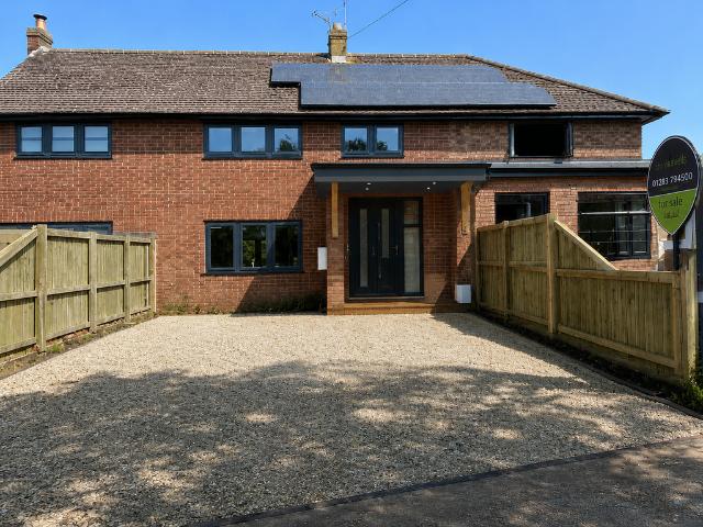 House for sale in Bishops Cannings, Wiltshire