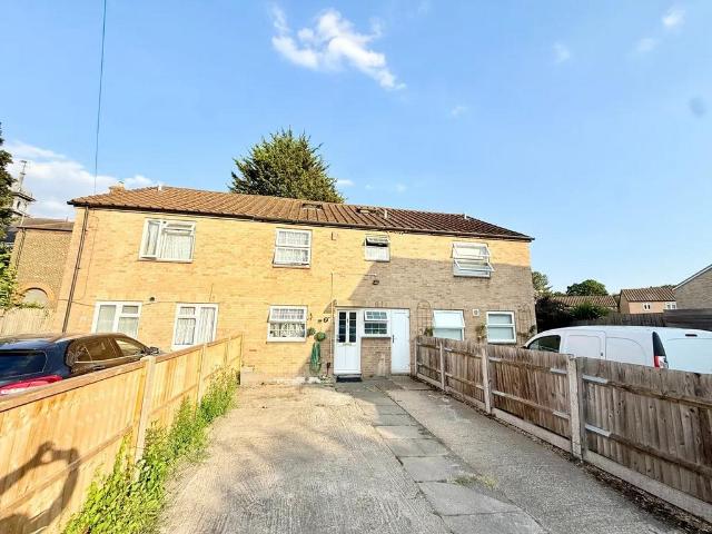 House for sale in London Borough of Lewisham, Ladywell