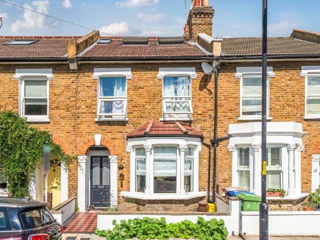 House for sale in East Dulwich, Greater London