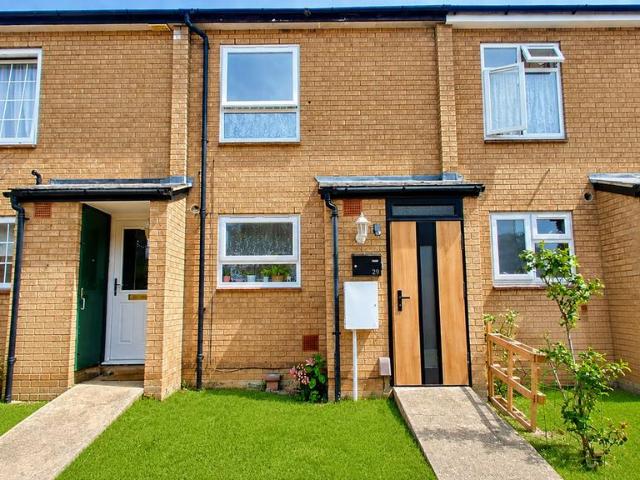 House for sale in Rushden