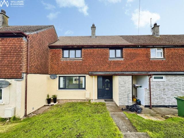 House for sale in Llanfihangel yn Nhowyn, Caergeiliog