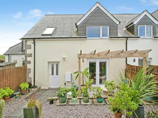 House for sale in Four Lanes, Cornwall