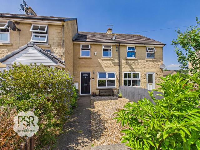 House for sale in Charlesworth, East Midlands