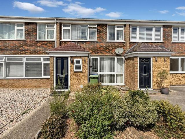 House for sale in Oad Street, Kent
