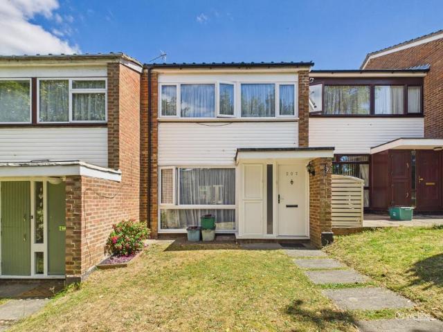 House for sale in London Borough of Croydon, Forestdale