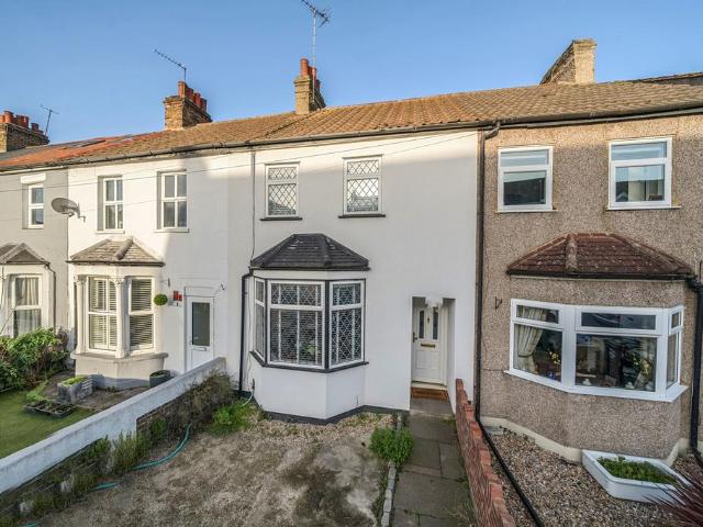 House for sale in Hawley, Monks Orchard