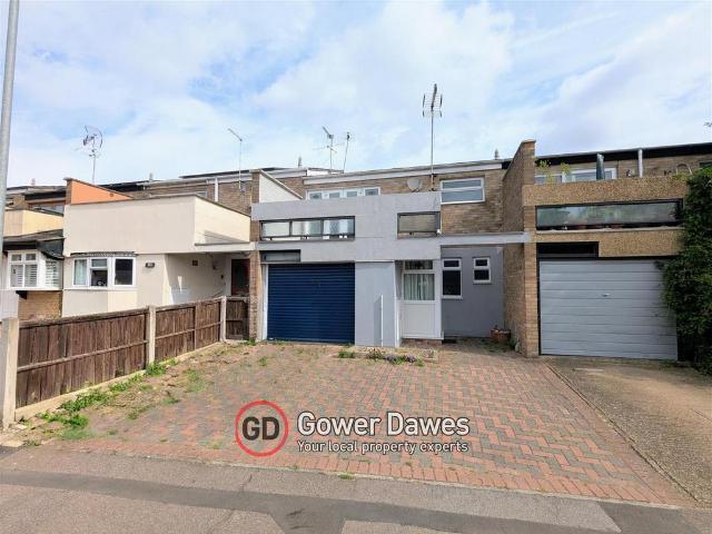 House for sale in Vange, Essex