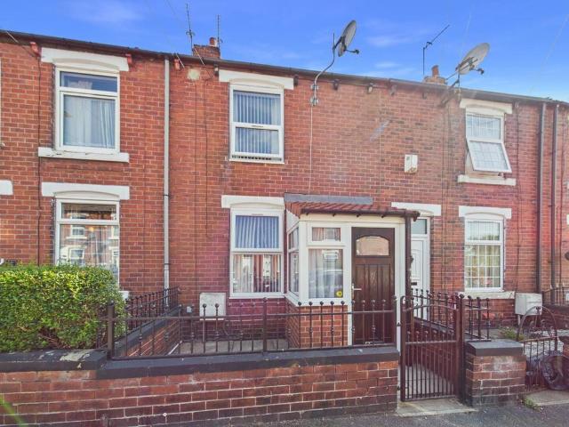 House for sale in Cutsyke, Castleford