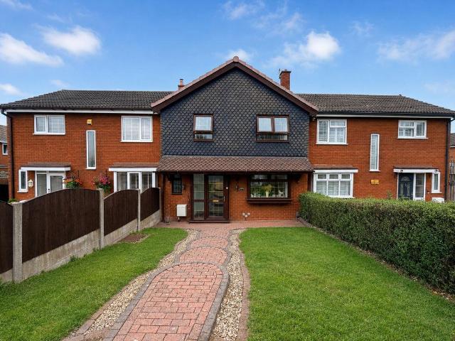 House for sale in Landywood, Great Chatwell