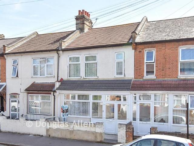 House for sale in Little Ilford, Greater London