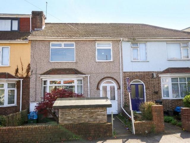 House for sale in Feckenham, City Of Bristol