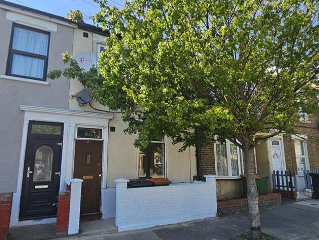 House for sale in Canning Town, Greater London