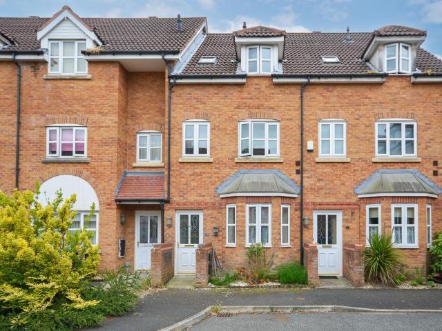 House for sale in Elton