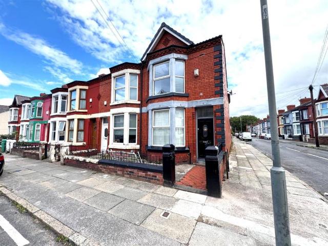 House for sale in Calderstones