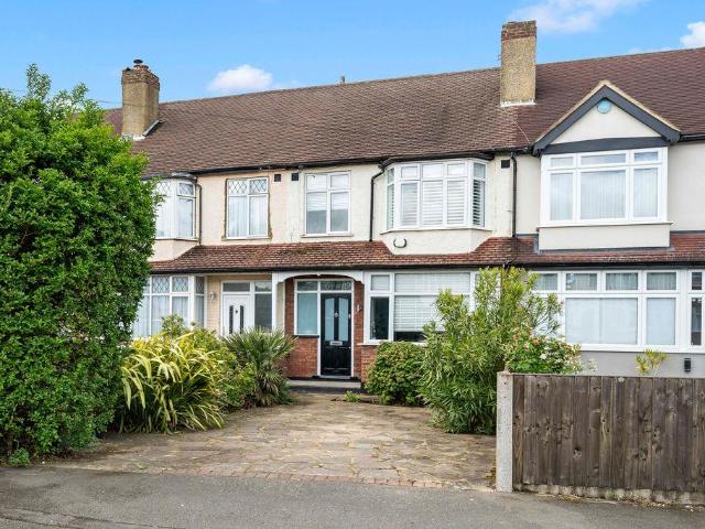 House for sale in Stoneleigh, Ewell