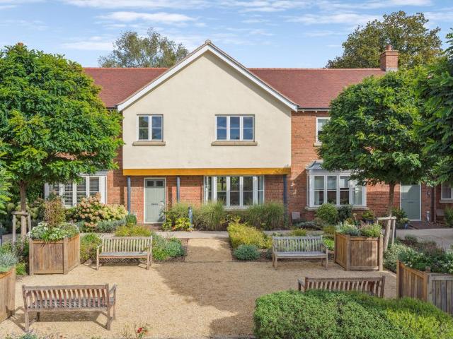 House for sale in Pouchen End, Hertfordshire