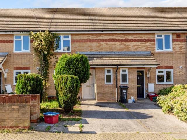 House for sale in London Borough of Hounslow, Feltham