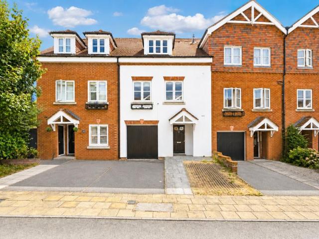 House for sale in St Albans, Five Acres
