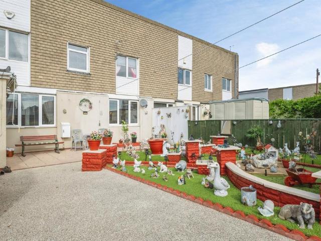 House for sale in Bransholme, Hull