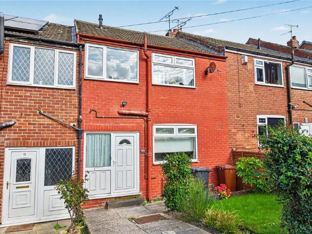 House for sale in Churwell, West Yorkshire