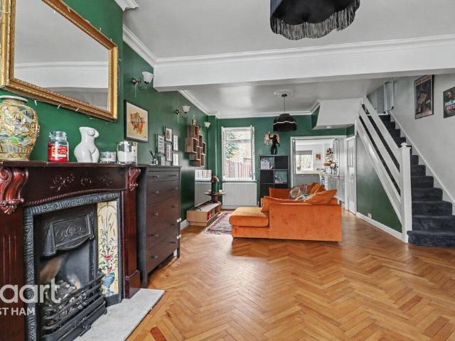 House for sale in Plashet, Greater London