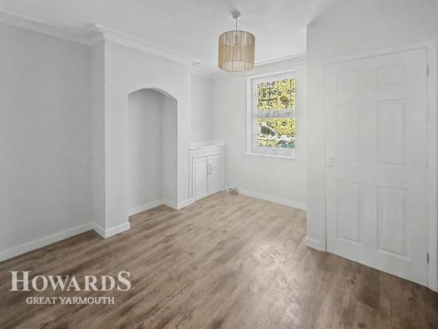 House for sale in Southtown, Stokesby
