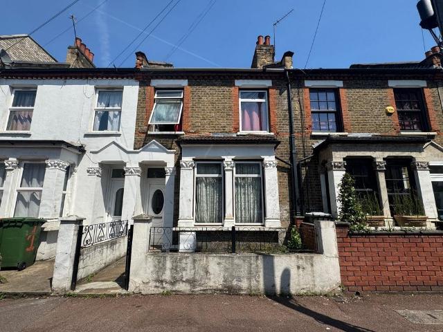 House for sale in Plashet, Greater London