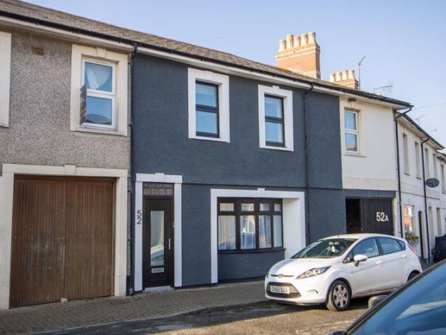 House for sale in Penarth Marina, Penarth