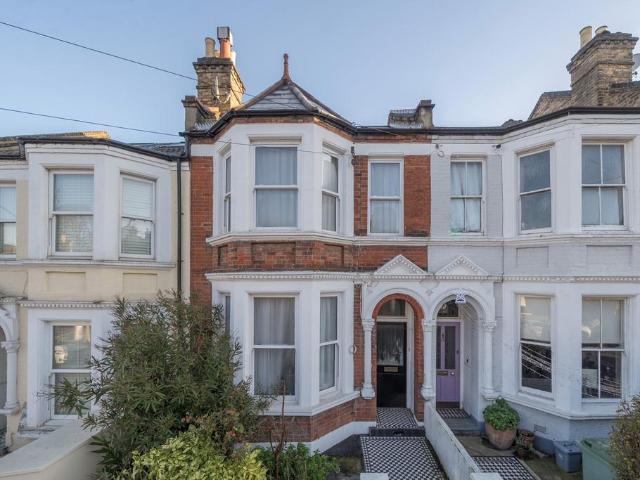 House for sale in London Borough of Lewisham, Blackheath