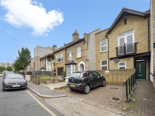 House for sale in Upton Park, Greater London