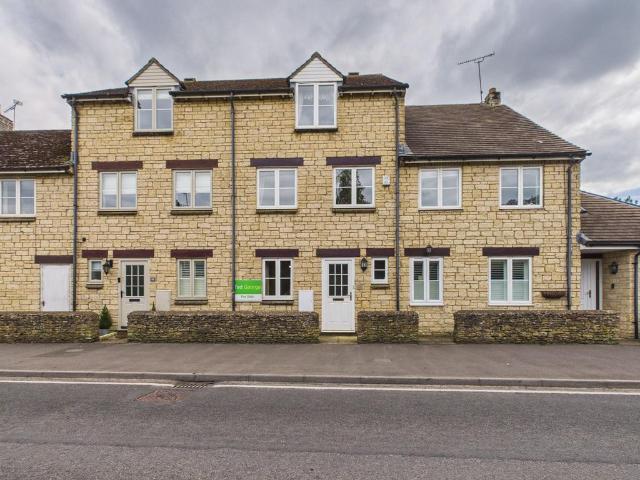 House for sale in Black Bourton, Oxfordshire