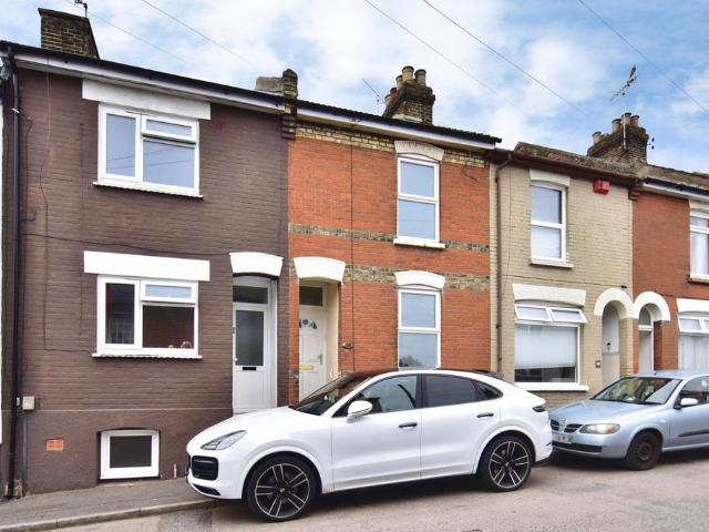 House for sale in Luton, Chatham
