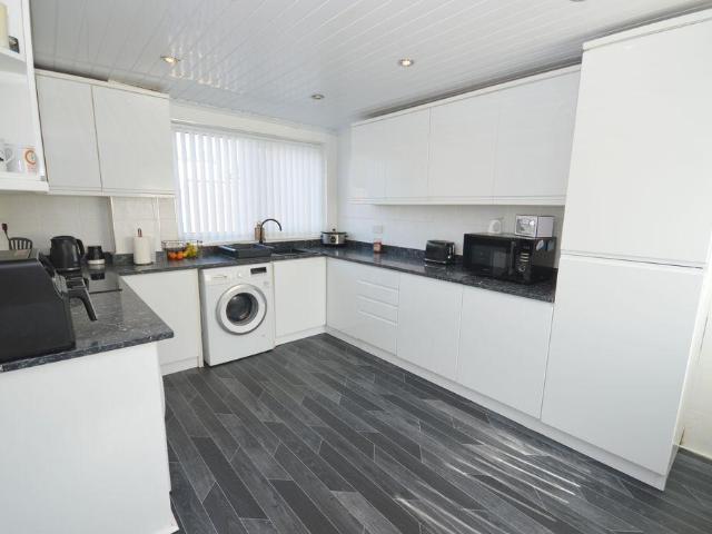 House for sale in Hale