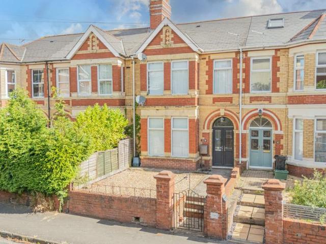 House for sale in Allt-yr-yn, Wales