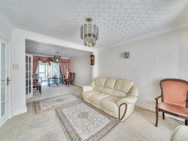 House for sale in Kingsbury, Greater London