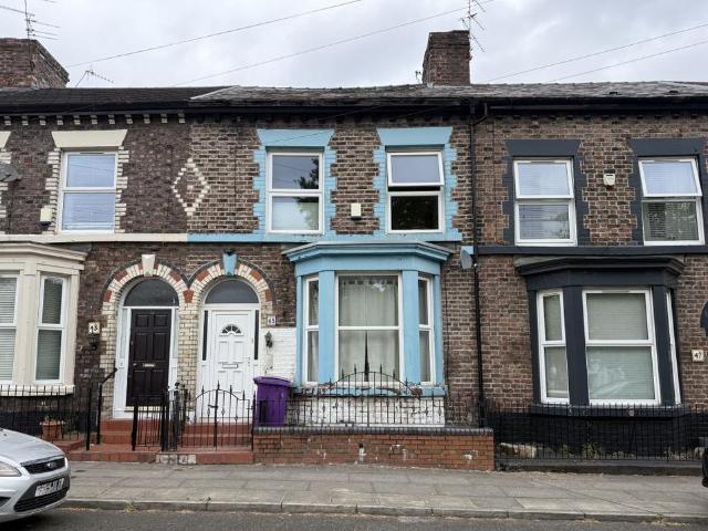 House for sale in Calderstones