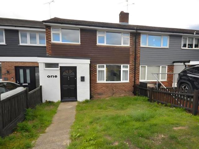 House for sale in Chipping Hill, Essex