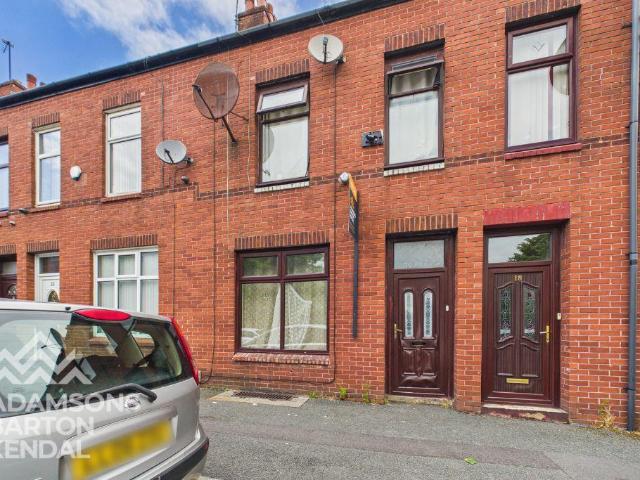 House for sale in Deeplish, Burnedge