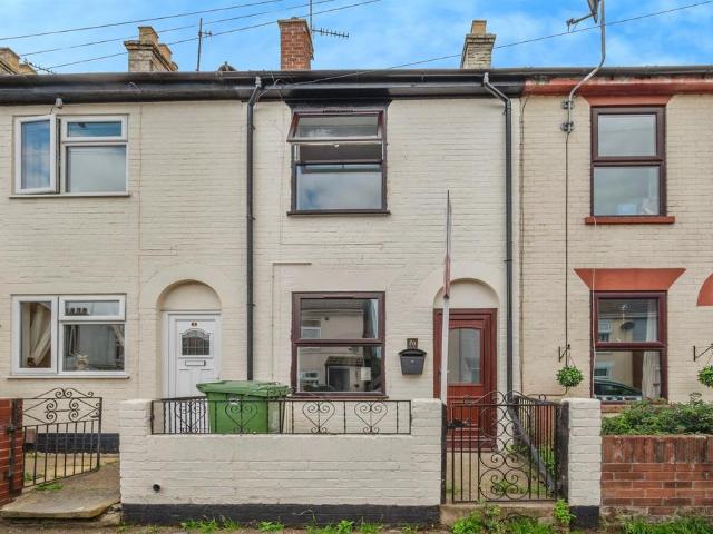 House for sale in Stokesby, Norfolk