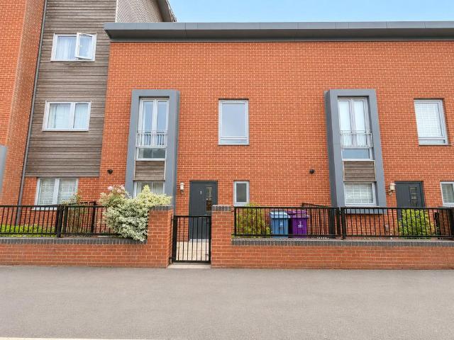 House for sale in Kensington, Calderstones